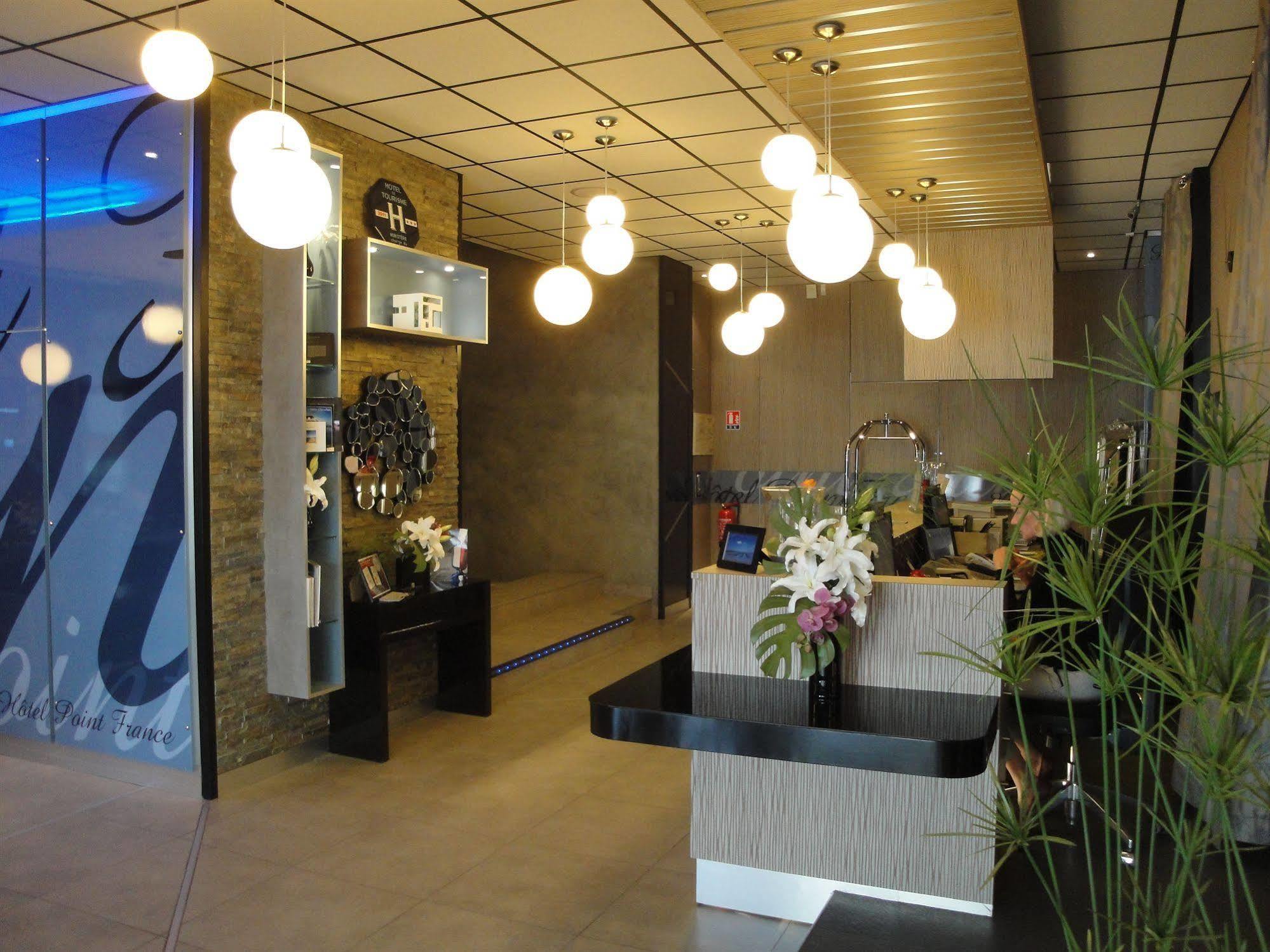 Point France Hotel 4*